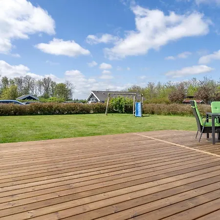 3 Bedroom Stunning In Holiday home Otterup