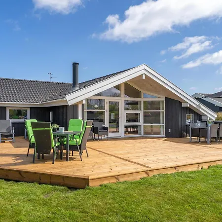 Holiday home 3 Bedroom Stunning In *