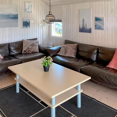 3 Bedroom Stunning In Holiday home Otterup
